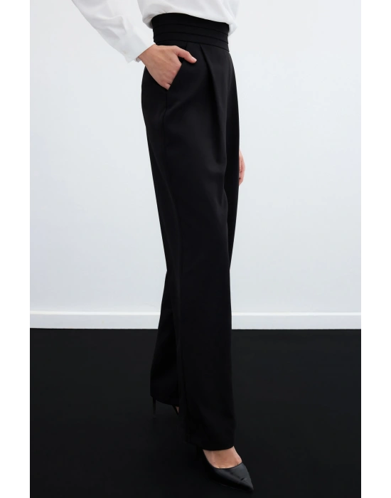 Bel Detaylı Cepli Pantolon - Siyah