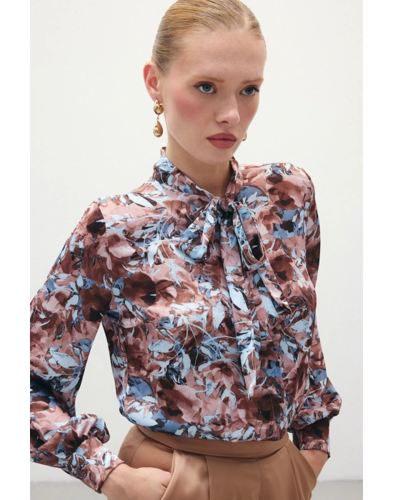 Desenli Fular Yaka Gömlek - Kahve