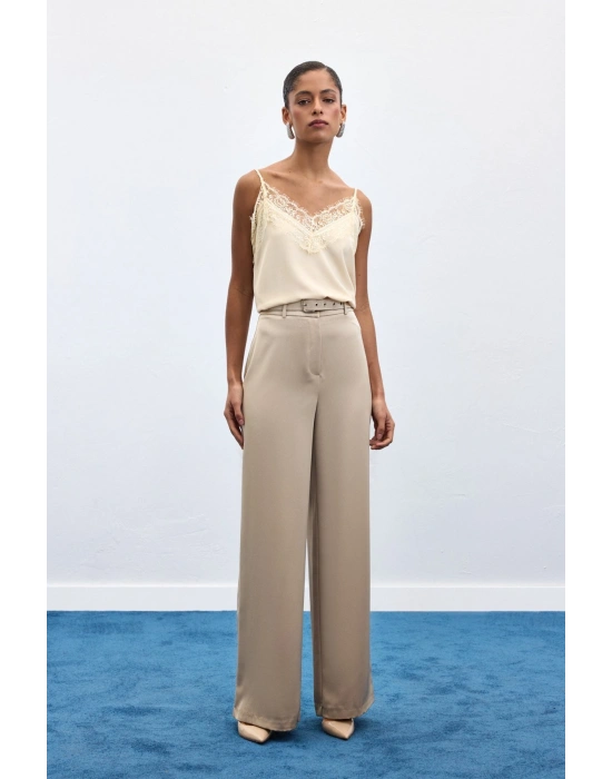 Kemer Detaylı Saten Pantolon - Taş