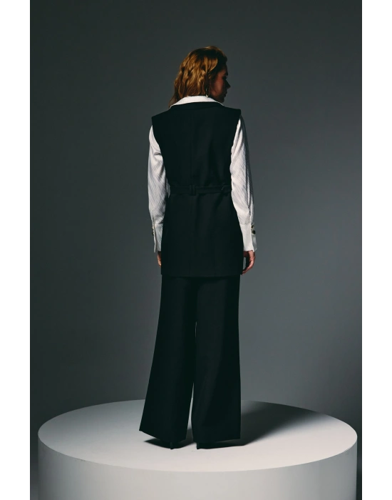 Kemer Detaylı Yelek - Siyah