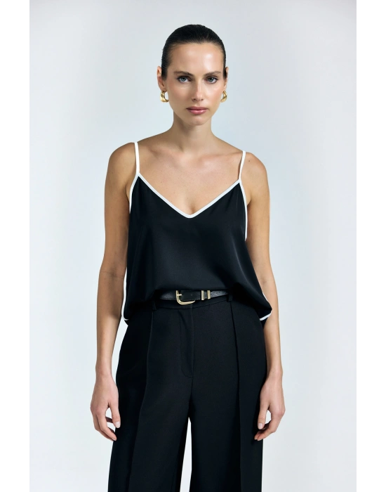 Kontrast Askılı Bluz - Siyah