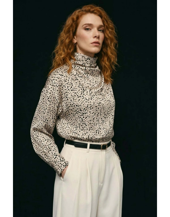 Küçük Puantiye Desenli Bluz - Bej