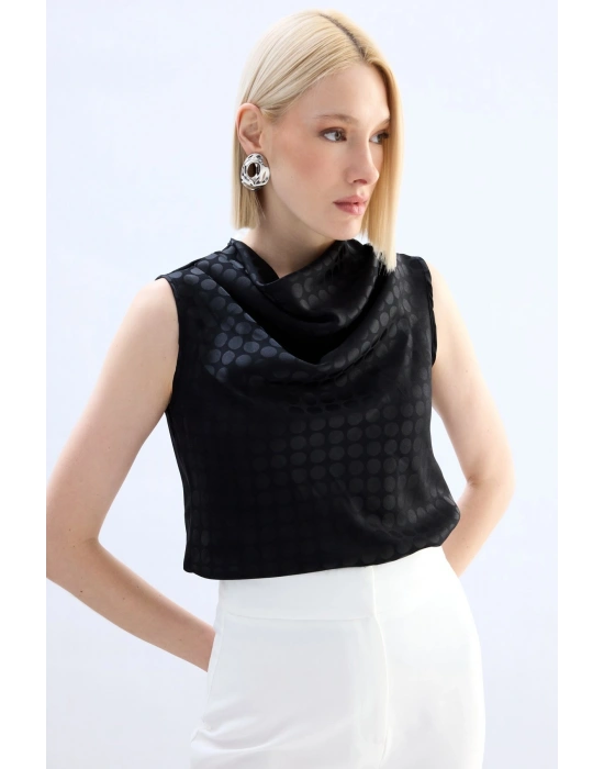 Puantiye Desenli Kolsuz Bluz - Siyah