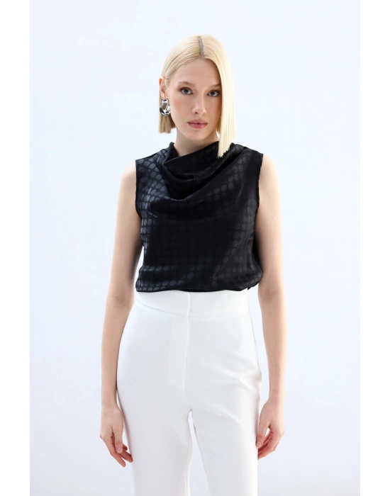 Puantiye Desenli Kolsuz Bluz - Siyah