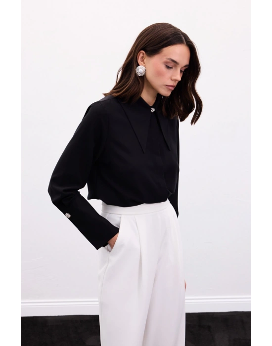 Yaka Ve Manşet Aksesuarlı Gömlek - Siyah