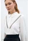 Şerit Aksesuarlı Bluz - Ekru