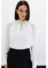 Yaka Aksesuarlı Bluz - Ekru