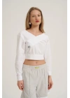 V Yaka Detaylı Uzun Kol Bluz Beyaz