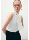 Fularlı Kolsuz Bluz - Ekru