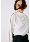 Omuz Aksesuarlı Bluz - Ekru
