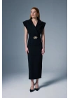 Aksesuar Detaylı Maxi Elbise - Siyah