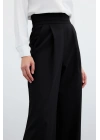 Bel Detaylı Cepli Pantolon - Siyah