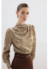 Drape Detaylı Desenli Bluz - Vizon