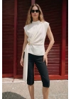Kuşak Detaylı Aksesuarlı Bluz - Ekru