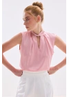 Yaka Detaylı Saten Bluz - Pembe