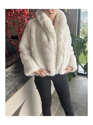 Ekru Şal Yaka Kürk