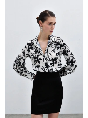 Ön Siyah İncili Gömlek - Siyah