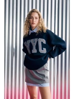 Gömlek Yakalı Nakış Detaylı Oversize Sweatshirt Lacivert