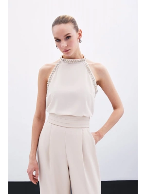 Aksesuar Detaylı Kolsuz Bluz - Bej