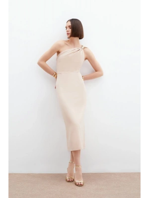 Aksesuar Detaylı Elbise - Bej