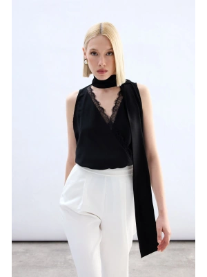 Dantel Detaylı Bodysuit Bluz - Siyah