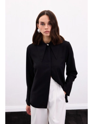 Yaka Ve Manşet Aksesuarlı Gömlek - Siyah