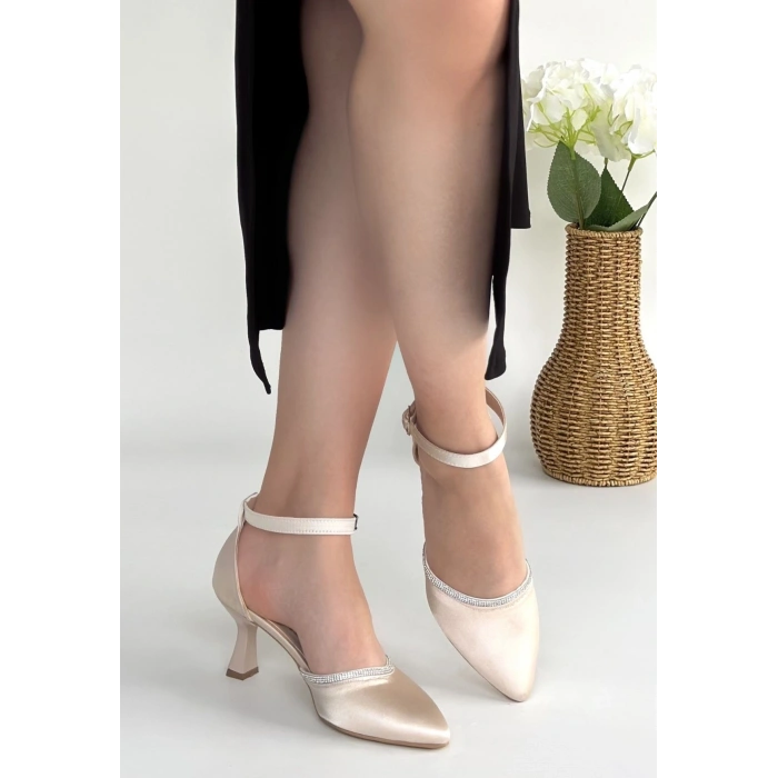 Mejja Bej Saten Topuklu Ayakkabı