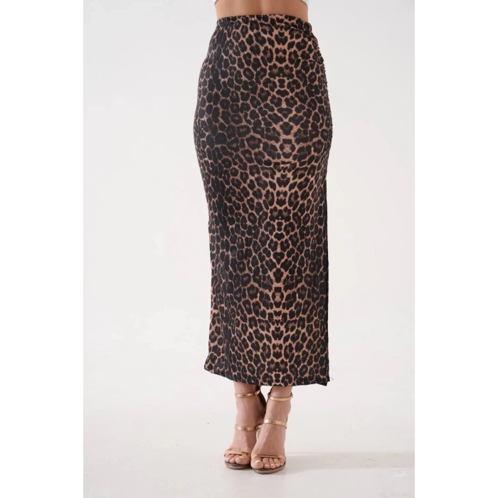 Uzun yırtmaçlı ince kumaş etek leopar
