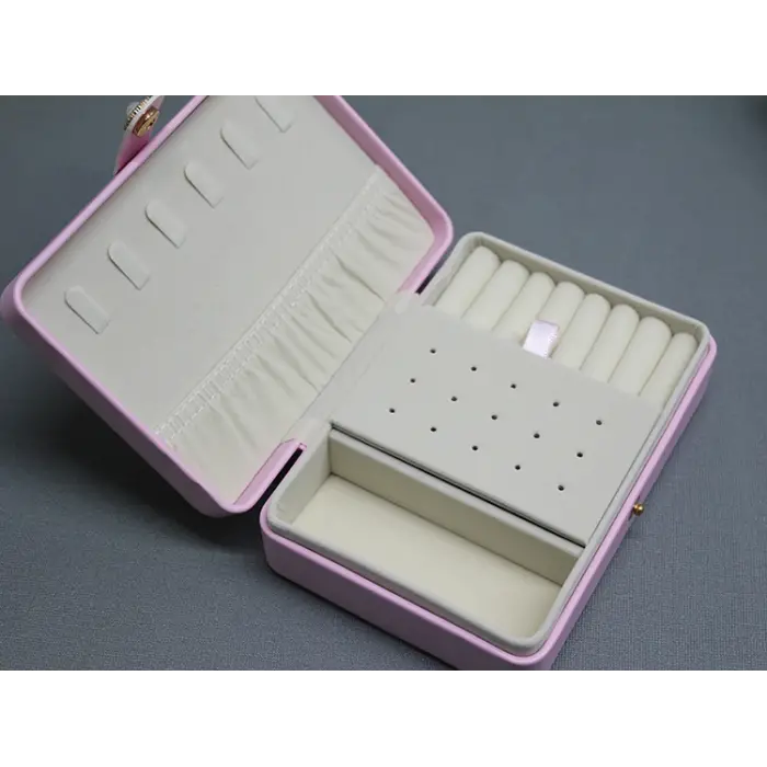 Deri Kaplamalı Makyaj Ve Takı Kutusu Alk3612