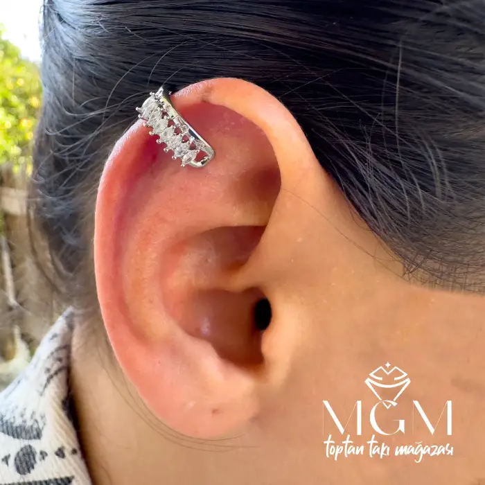Kıkırdak Küpesi Earcuff