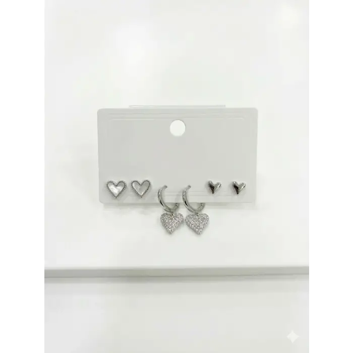 Sallantılı Kalp Detaylı Altılı Küpe