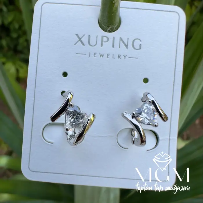 Xuping Taşlı Küpe