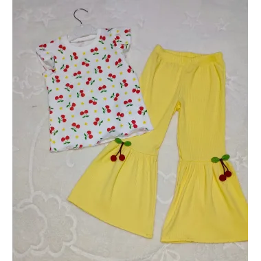 1-2-3-4 Yaş Kiraz Baskılı Tişört İspanyol Paçalı Likralı 2li Kız Çocuk Takımı