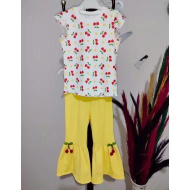 1-2-3-4 Yaş Kiraz Baskılı Tişört İspanyol Paçalı Likralı 2li Kız Çocuk Takımı