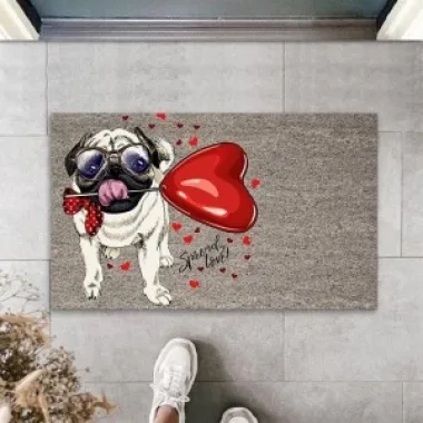 Dijital Baskı Gri Ağzında Kalpli Balon Tutan Gözlüklü Köpek Dekoratif Kapı Paspası K-2079