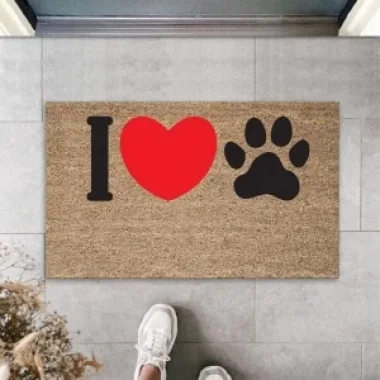 Dijital Baskı Kahverengi Kırmızı Kalpli I Love Pati Dekoratif Kapı Paspası K-2074