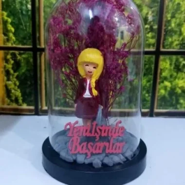 Fanus Teraryum Yeni İşinde Başarılar Yeni İş Hediyesi Sarışın İş Kadını Temalı