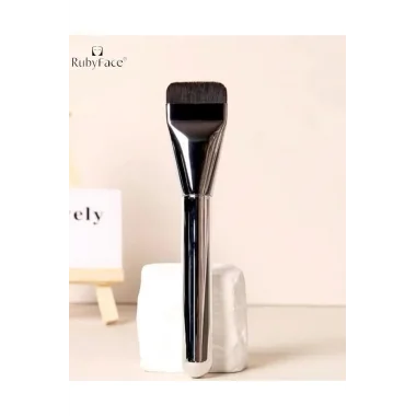 Homojen Dağılım Sağlayan Fondöten Fırçası – Profesyonel Makyaj Fırçası