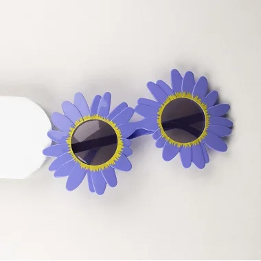 Mor Renk Papatya Şekilli Parti Gözlüğü 18x10 Cm