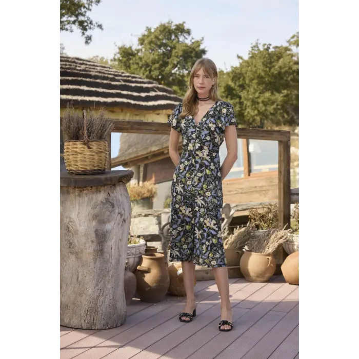 LYYN %100 Viskon Desenli Önden Düğmeli Elbise