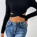 Kadın Siyah Çapraz Bel Detaylı Dik Yaka Uzun Kol Crop Top Bluz