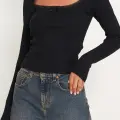 Kadın Siyah Kare Yaka Dantelli Uzun Kollu Crop Top Bluz