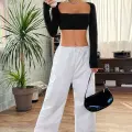 Kadın Siyah Uzun Kol Göğüs ve Sırt Dekolteli Crop Top Bluz