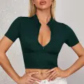 Kadın Yeşil Yarım Fermuarlı ve Kısa Kollu Crop Top Bluz