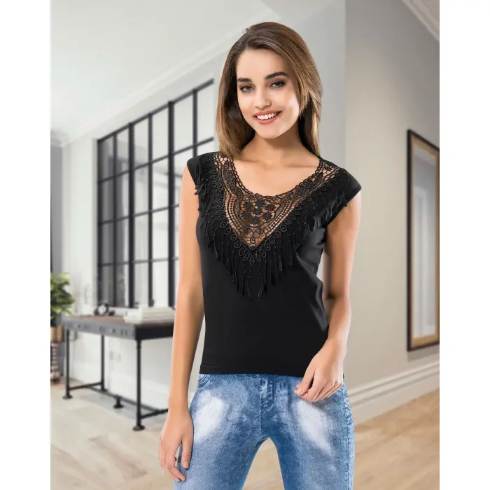 Derya Kurşun Sıfır Kol V Yaka Güpürlü Atlet 131