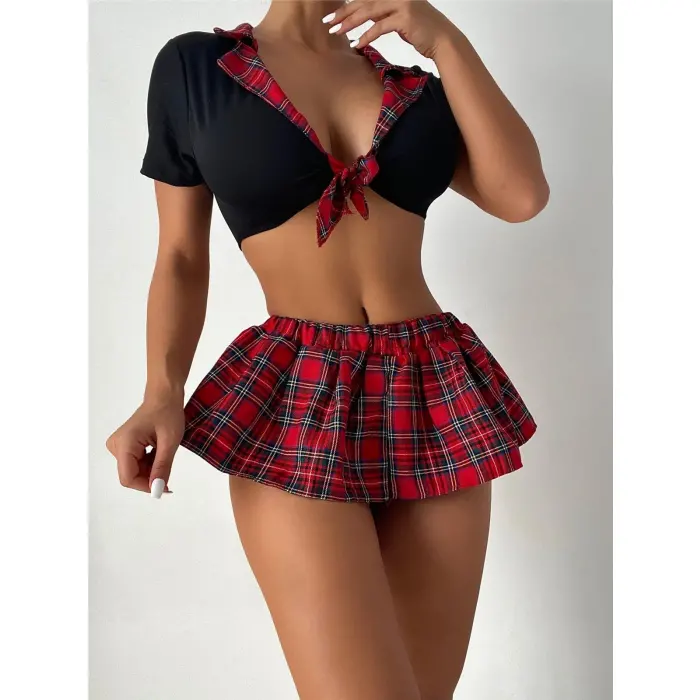 Fantezi Göğüs Kısmı Fiyonklu Mini Öğrenci Kostümü