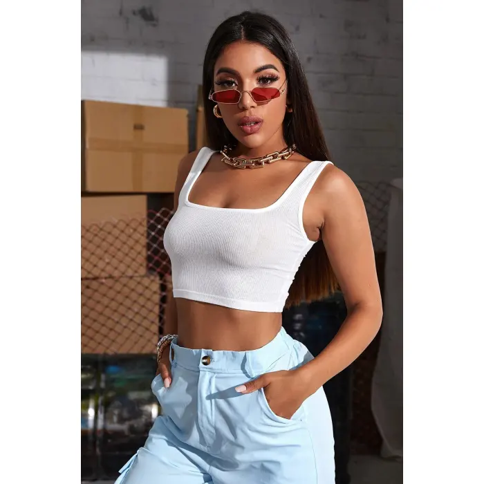 Kadın Beyaz Kalın Askılı Crop Top Büstiyer