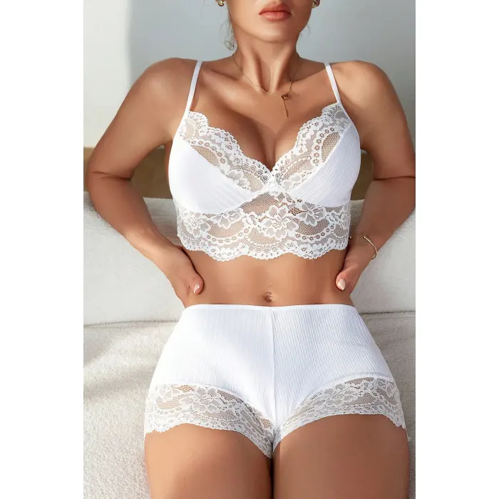 Kadın Beyaz Kaşkorse ve Dantel Detaylı Şortlu Gecelik Takım