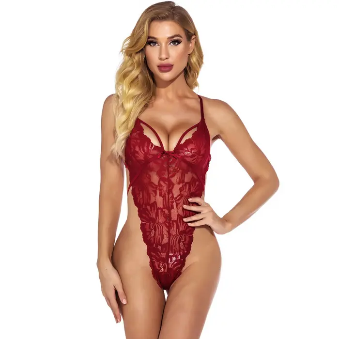 Kadın Bordo Dantelli, Tangalı ve İp Askılı Şık İç Çamaşır Takımı