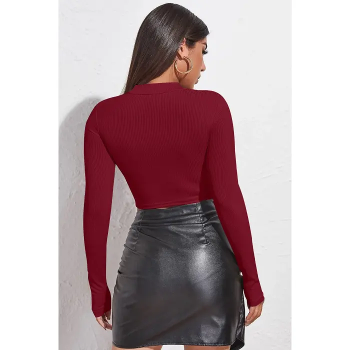 Kadın Bordo Göğüs Dekolteli Uzun Kollu Cut Out Crop Top Bluz